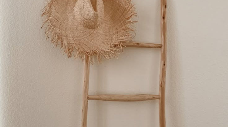 Jimena Che: Tejiendo Confianza y Belleza en Cada Puntada